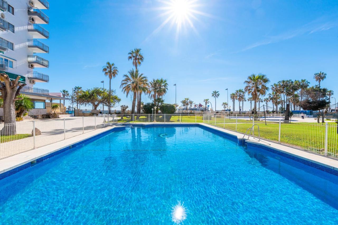 Sunny Seaside Apartment アロヨ・デ・ラ・ミエル エクステリア 写真