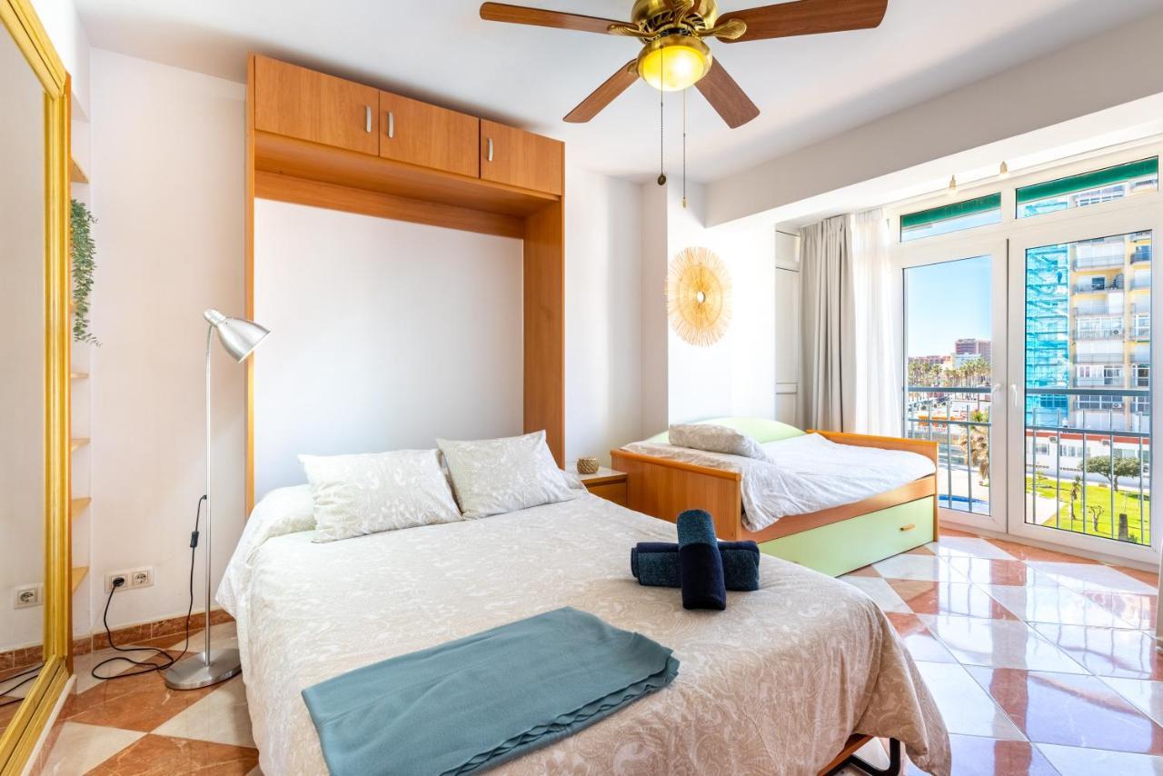 Sunny Seaside Apartment アロヨ・デ・ラ・ミエル エクステリア 写真